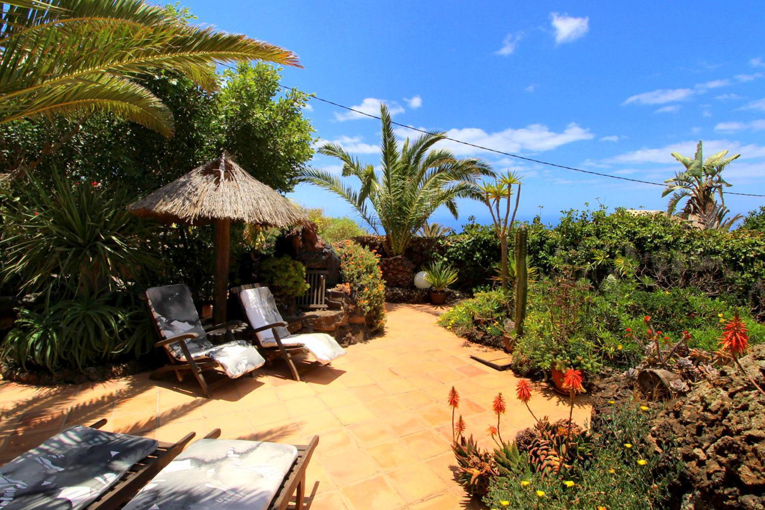 Niro - Sauna, Beheizter Pool, Billiard Tisch, Tischtennis Tias Exterior photo